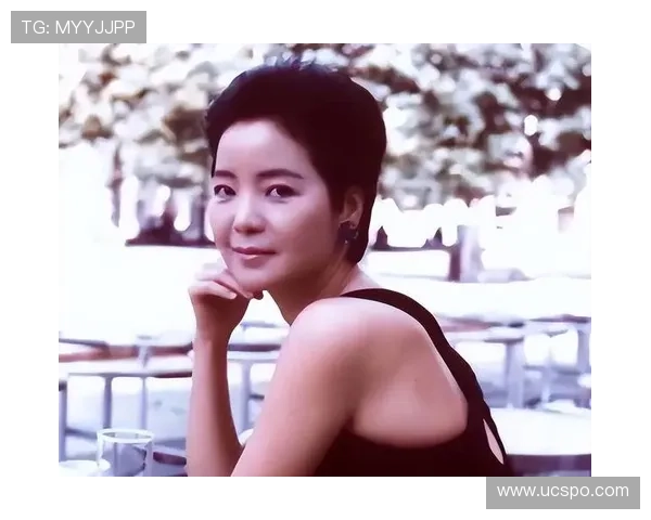 足球明星身着西装尽显风采与魅力在舞池中翩翩起舞的精彩瞬间